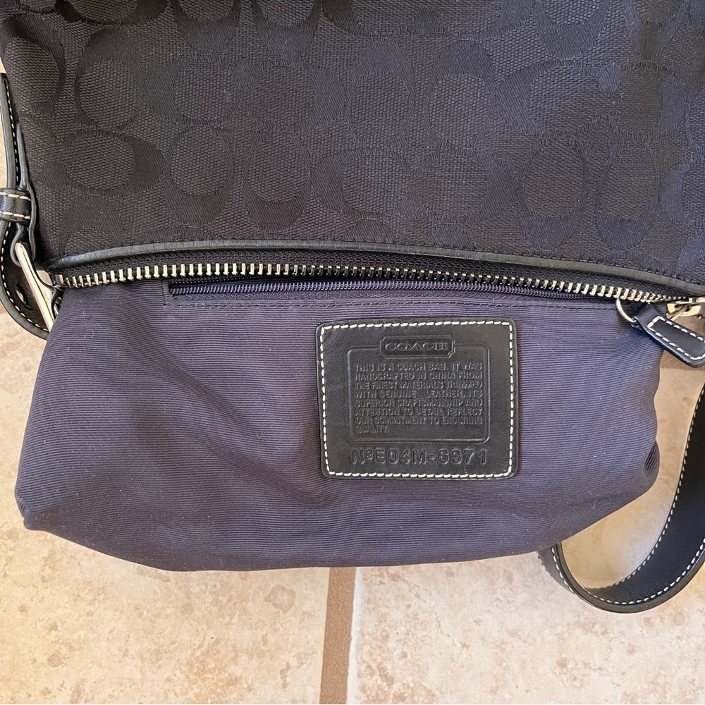 Coach Vintage Black Signature E/W Demi Bag 6371 - Picture 7 of 12